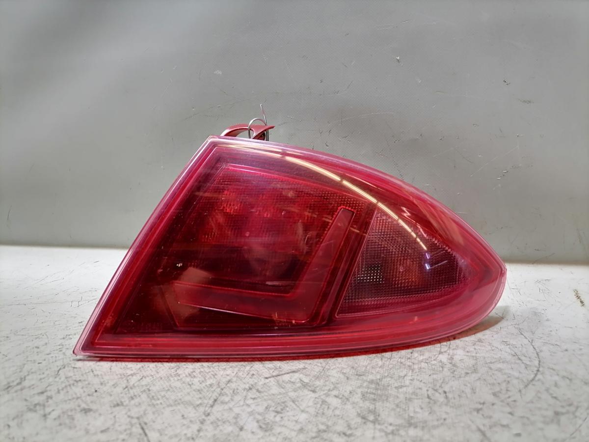 Seat Leon 1P original R&uuml;cklicht R&uuml;ckleuchte Schlussleuchte rechts LED Bj.2012